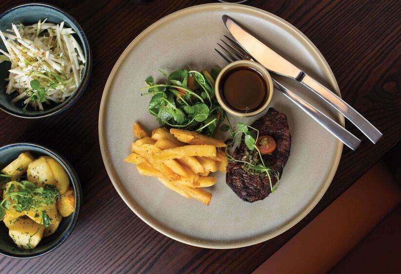 هتل Rydges Wellington Airport