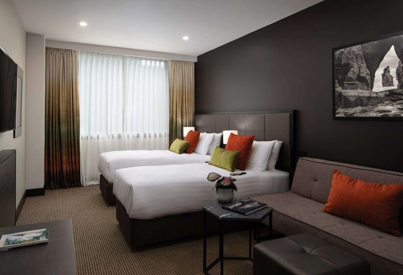 هتل Rydges Wellington Airport