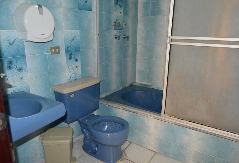 فندق Hostel Santiago De Latacunga