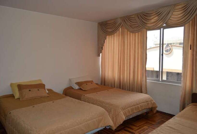 فندق Hostel Santiago De Latacunga