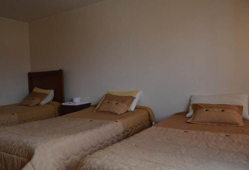 فندق Hostel Santiago De Latacunga