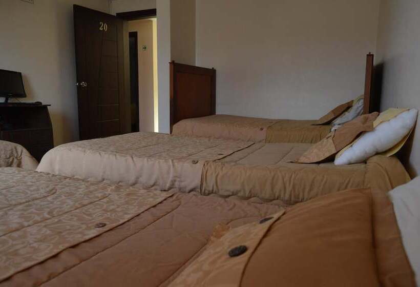 فندق Hostel Santiago De Latacunga