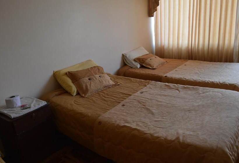 فندق Hostel Santiago De Latacunga