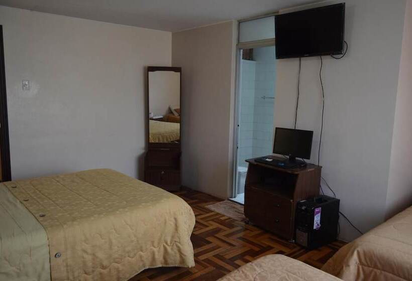 فندق Hostel Santiago De Latacunga