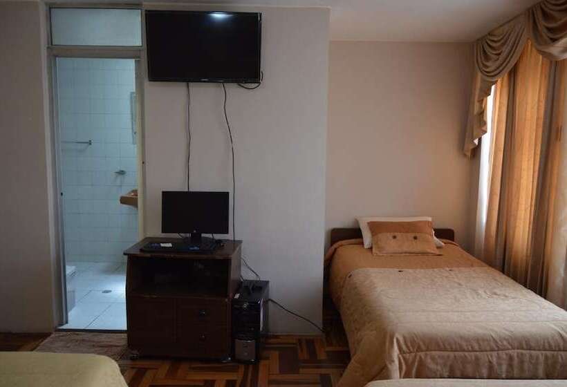 فندق Hostel Santiago De Latacunga