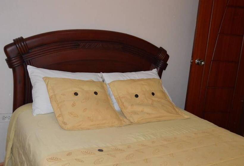 فندق Hostel Santiago De Latacunga