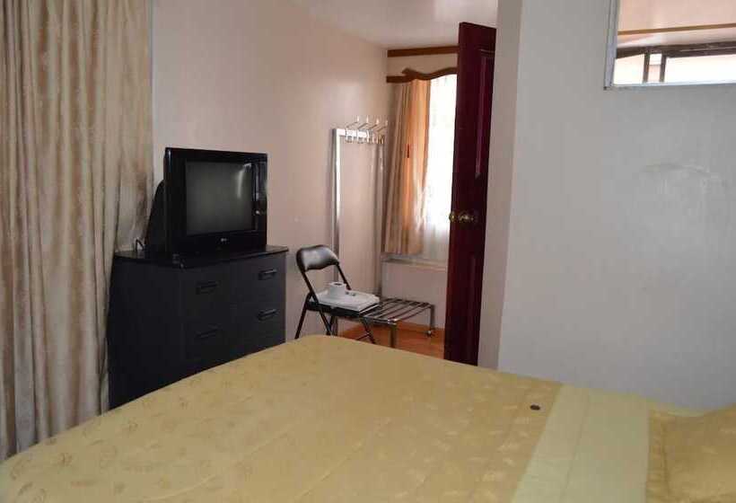 فندق Hostel Santiago De Latacunga