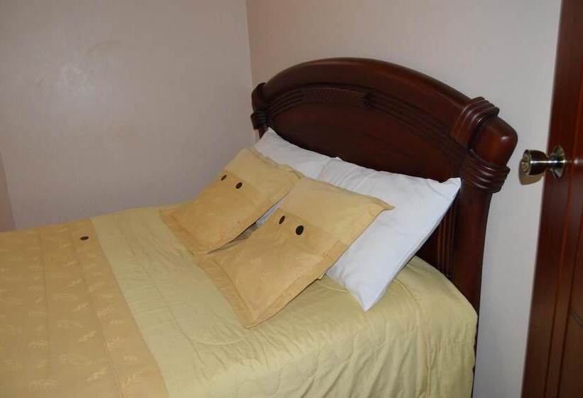 فندق Hostel Santiago De Latacunga