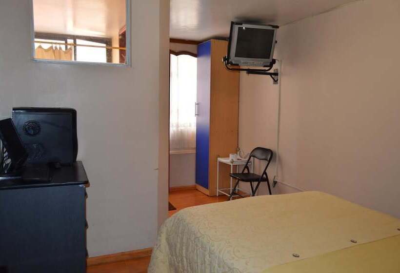 فندق Hostel Santiago De Latacunga