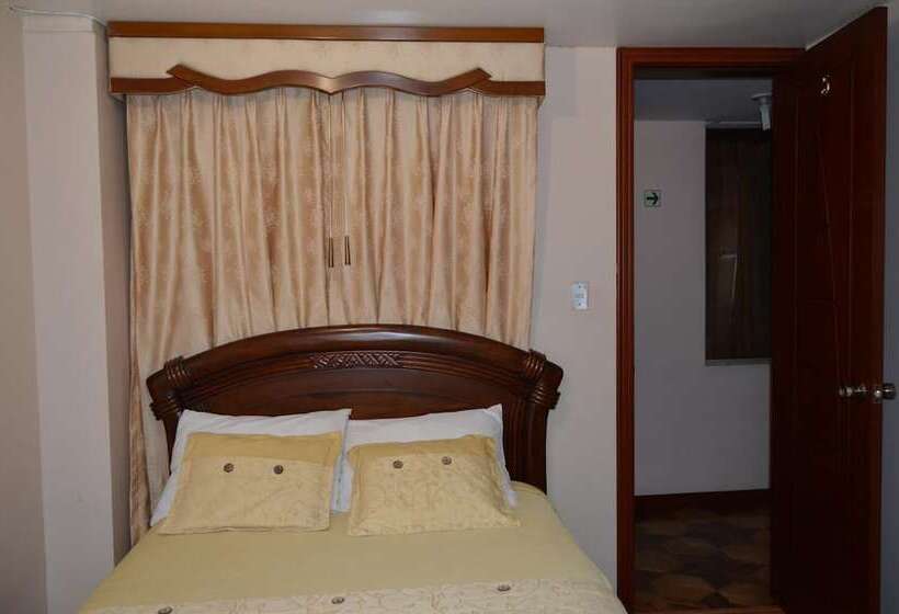 فندق Hostel Santiago De Latacunga