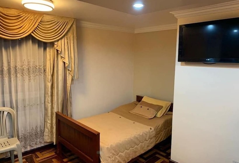 فندق Hostel Santiago De Latacunga