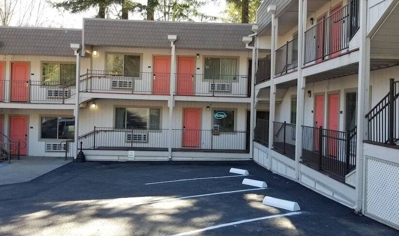 모텔 The Northern Inn