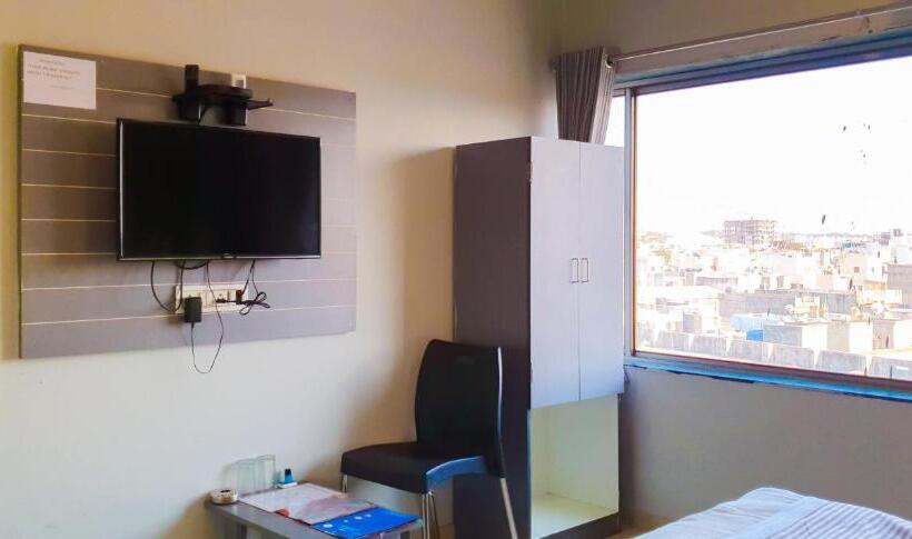 Nova Hotel New Crossroad