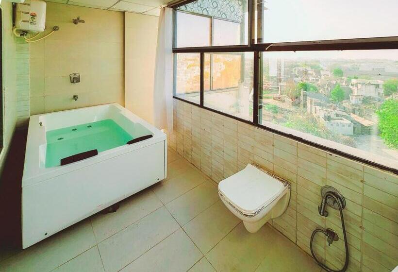 Nova Hotel New Crossroad