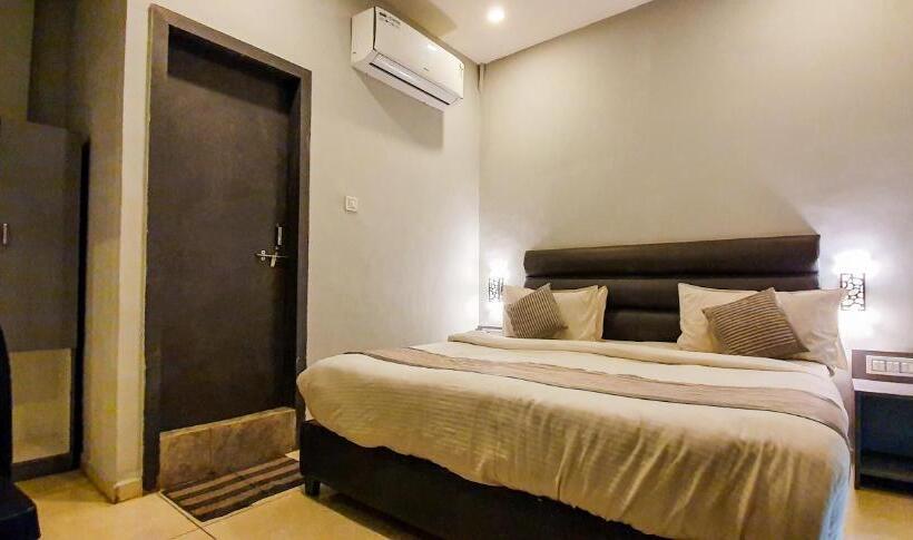 Nova Hotel New Crossroad