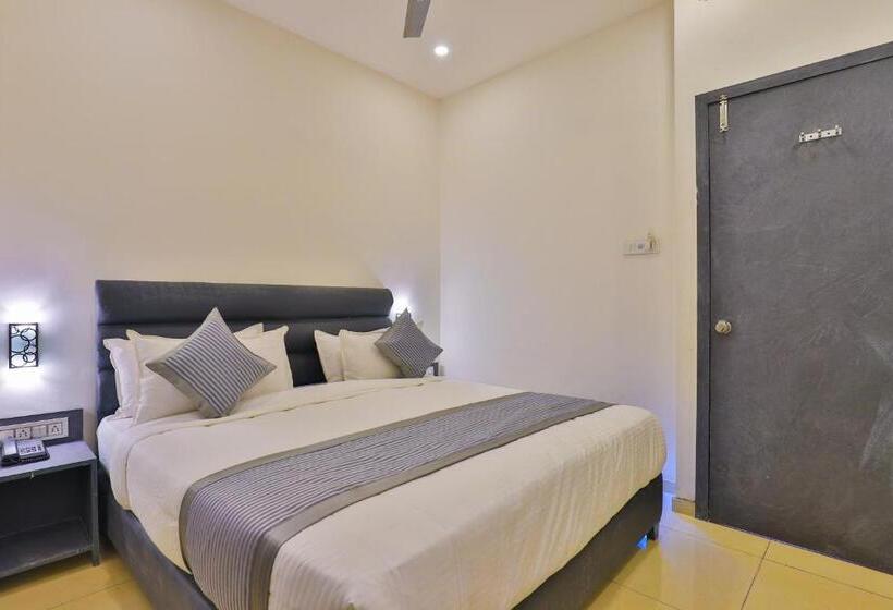 Nova Hotel New Crossroad