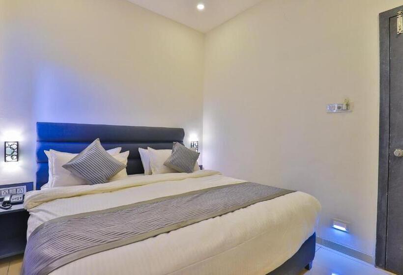 Nova Hotel New Crossroad