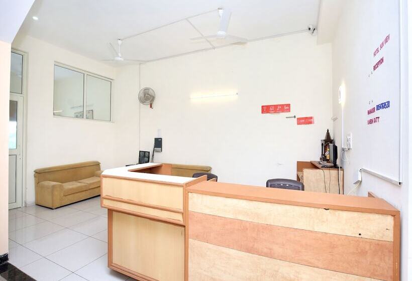 Oyo 16695 Hotel Sun View