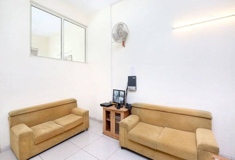 Oyo 16695 Hotel Sun View