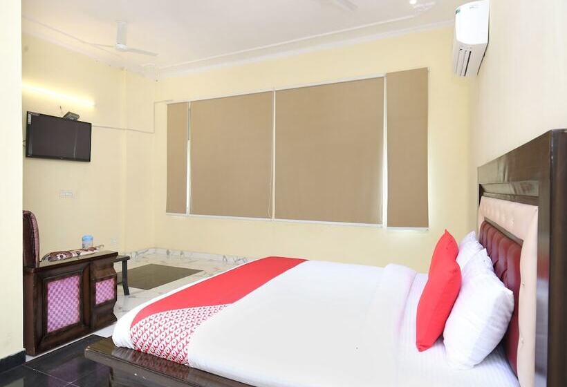 Oyo 16695 Hotel Sun View