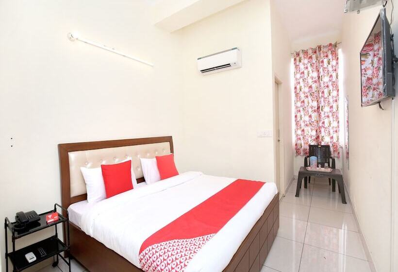 Oyo 16695 Hotel Sun View