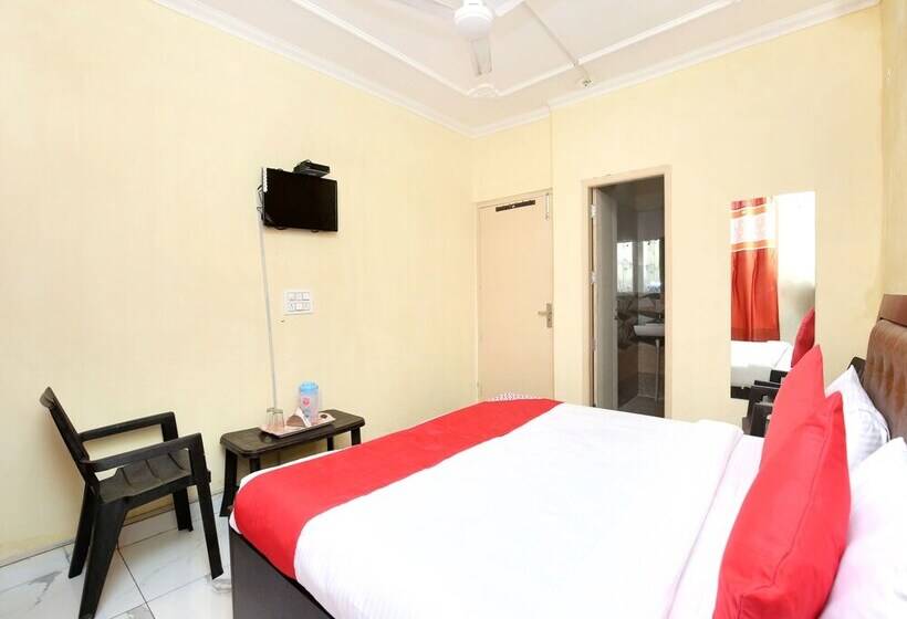 Oyo 16695 Hotel Sun View