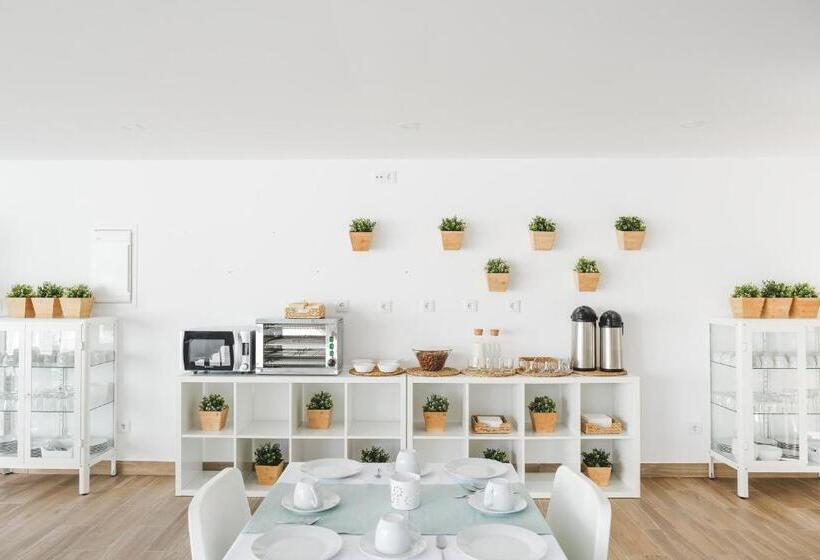 پانسیون 4u Lisbon Airport Suites