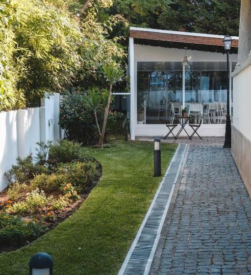 پانسیون 4u Lisbon Airport Suites