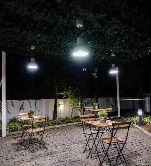 پانسیون 4u Lisbon Airport Suites