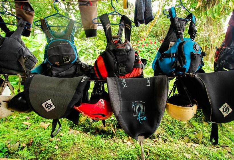 ペンション Hostal Pakay