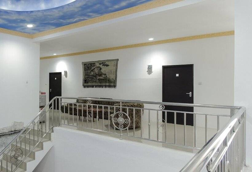 펜션 Reddoorz Near Sam Ratulangi Airport Manado