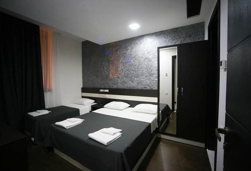 پانسیون West Tower