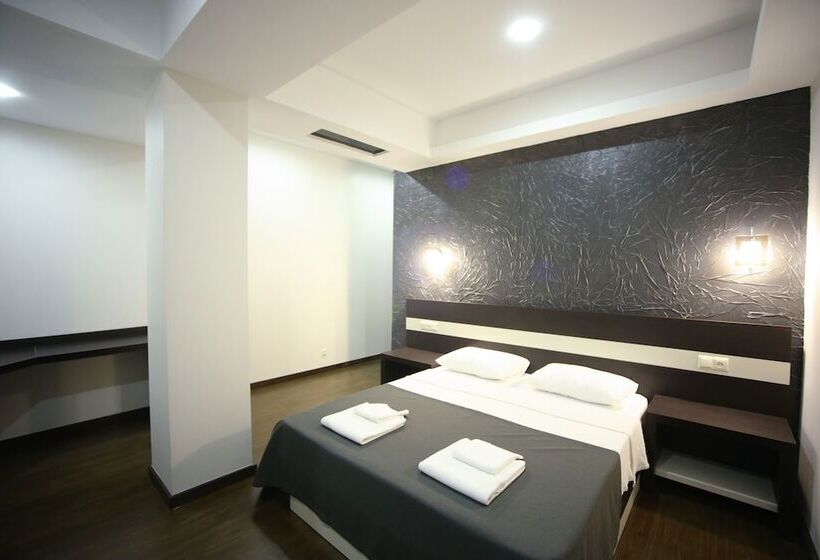 پانسیون West Tower