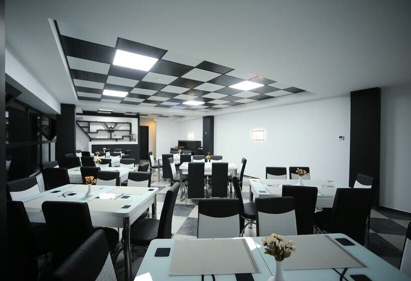 بنسيون West Tower