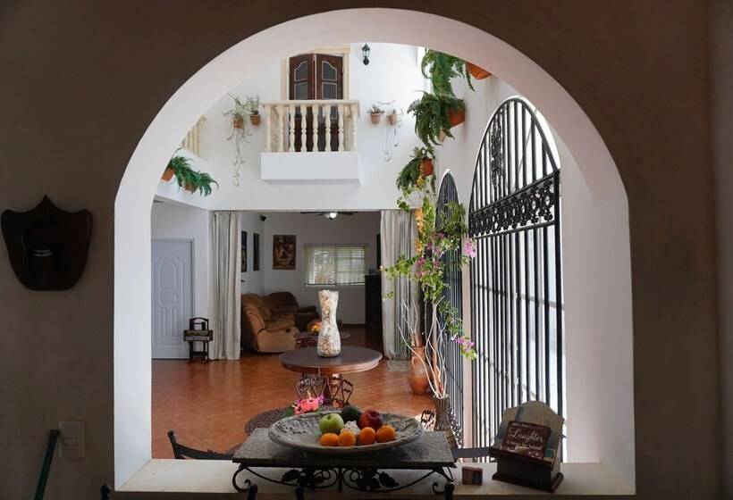 Baoba Breeze Bed & Breakfast  Beachfront Paradise