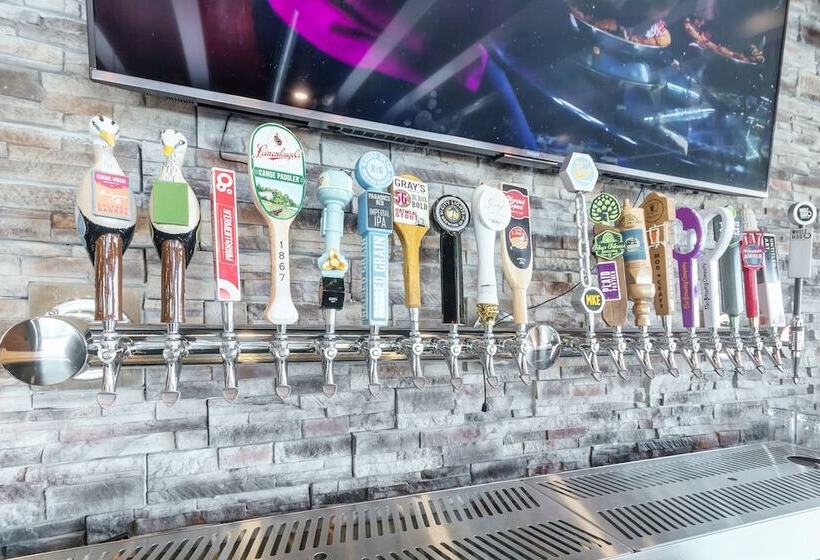 Cobblestone Hotel & Suites   Janesville