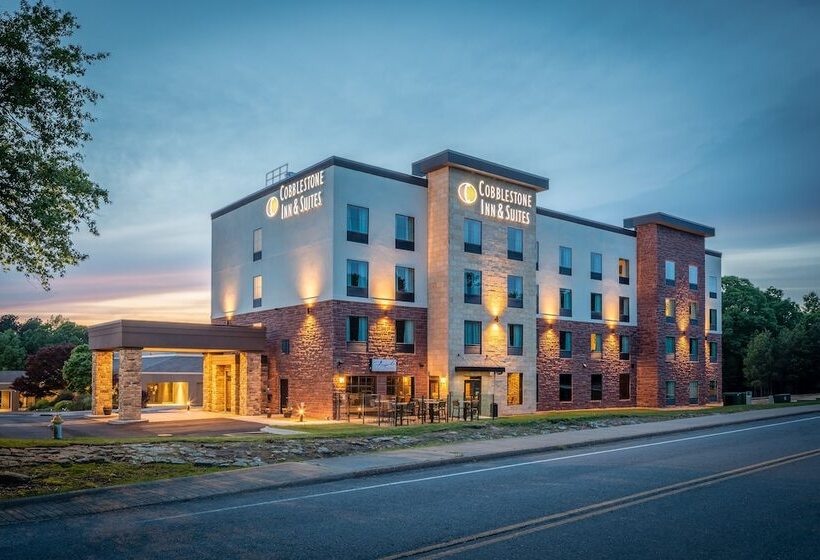 فندق Cobblestone Inn & Suites  Fairfield Bay