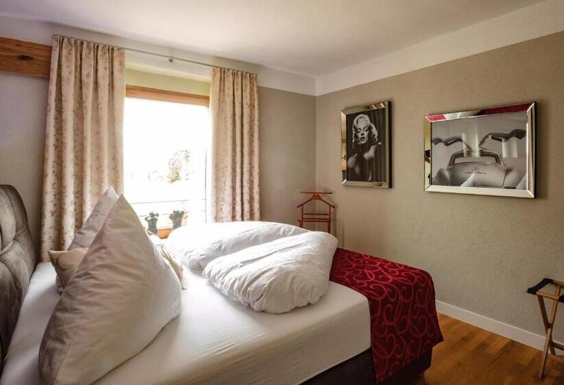 Отель Hofgut Held