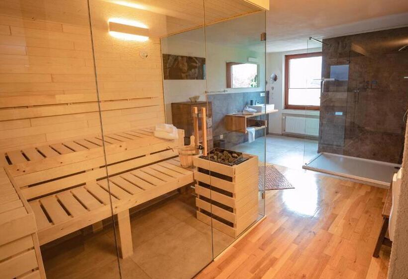 Отель Hofgut Held