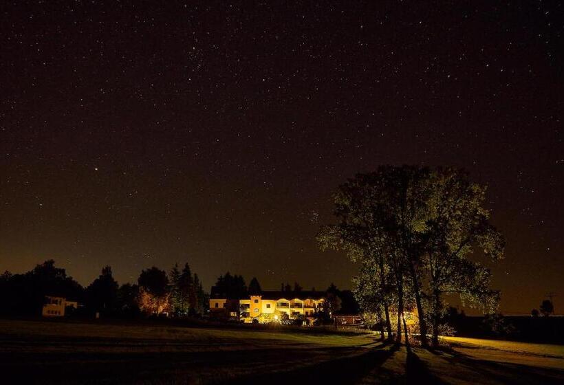 Отель Hofgut Held