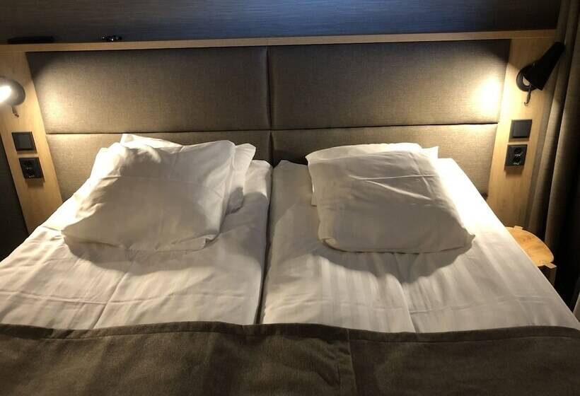 ホテル Li Toivola