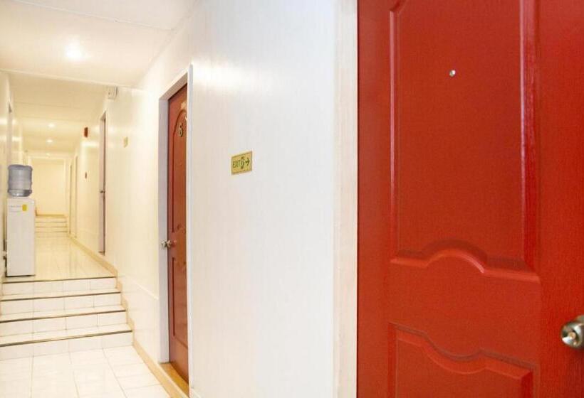 هتل Oyo 150 Davao Airport View