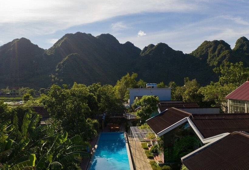 هتل Commander Lodge