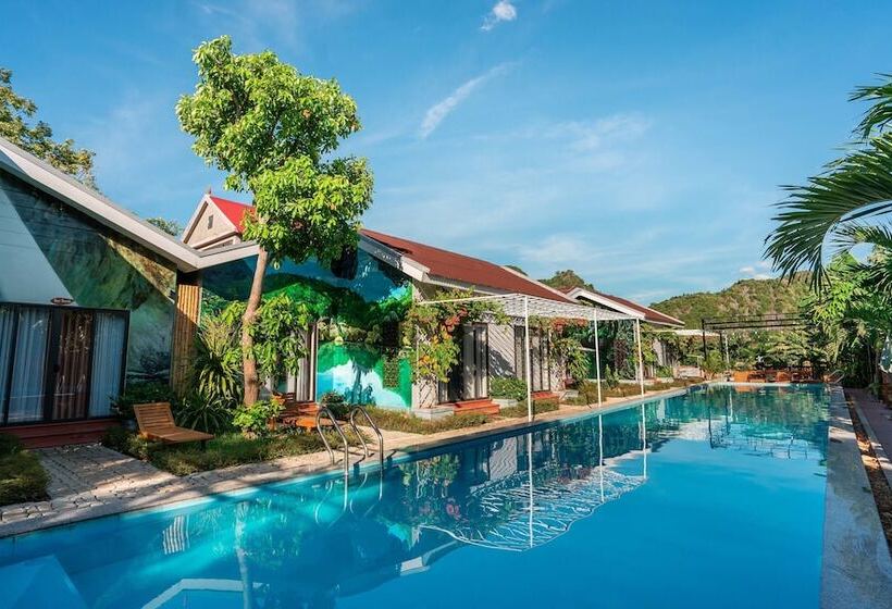 هتل Commander Lodge