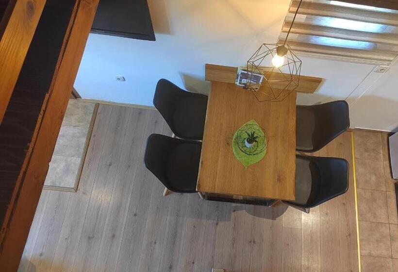 پانسیون Garden 022