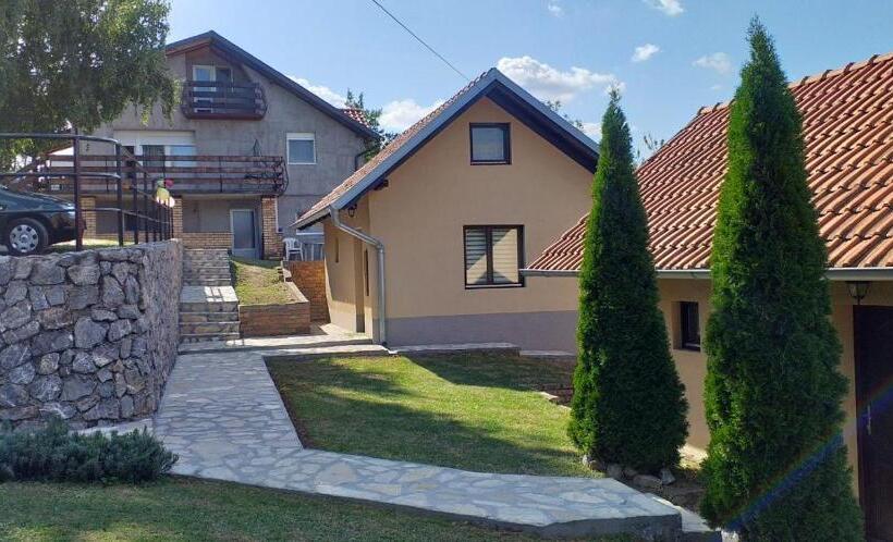 پانسیون Garden 022