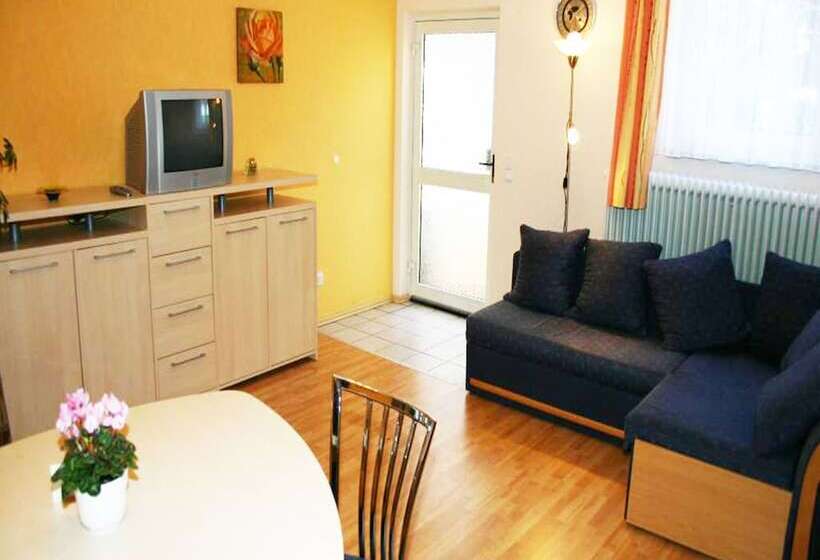 بنسيون Haus Bauer