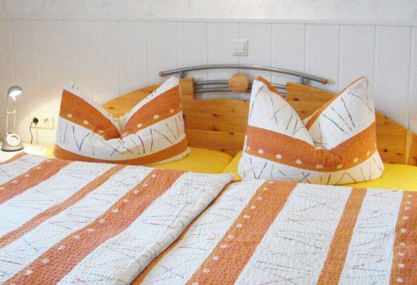 بنسيون Haus Bauer