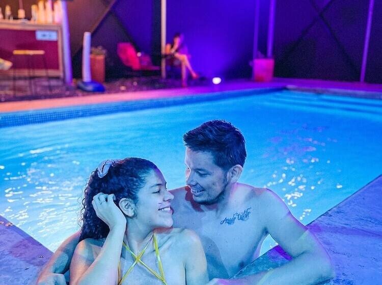 بنسيون Hostel Trip Monkey San Gil