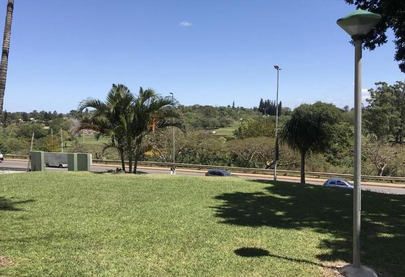 בית מלון כפרי Amble Inn Guest House